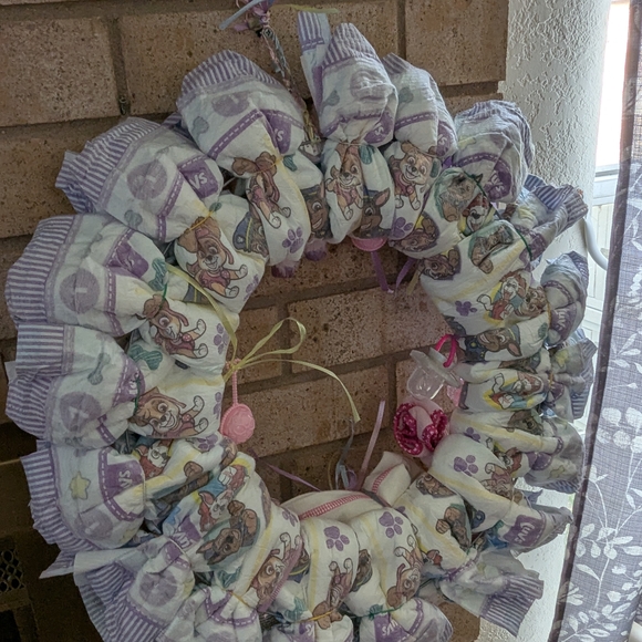 Baby Diaper Wreath Baby Shower Handmade Gift - Picture 11 of 12